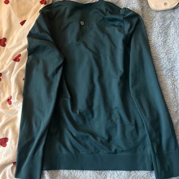 Long sleeve Lululemon swiftly tech - Picture 2 of 4